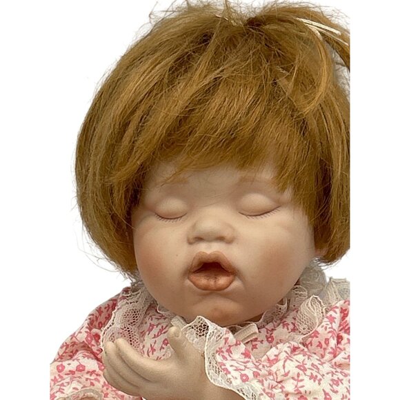 Fayzah Spanos Baby Doll Megan With Red Hair & Pink Floral Outfit - Picture 2 of 6